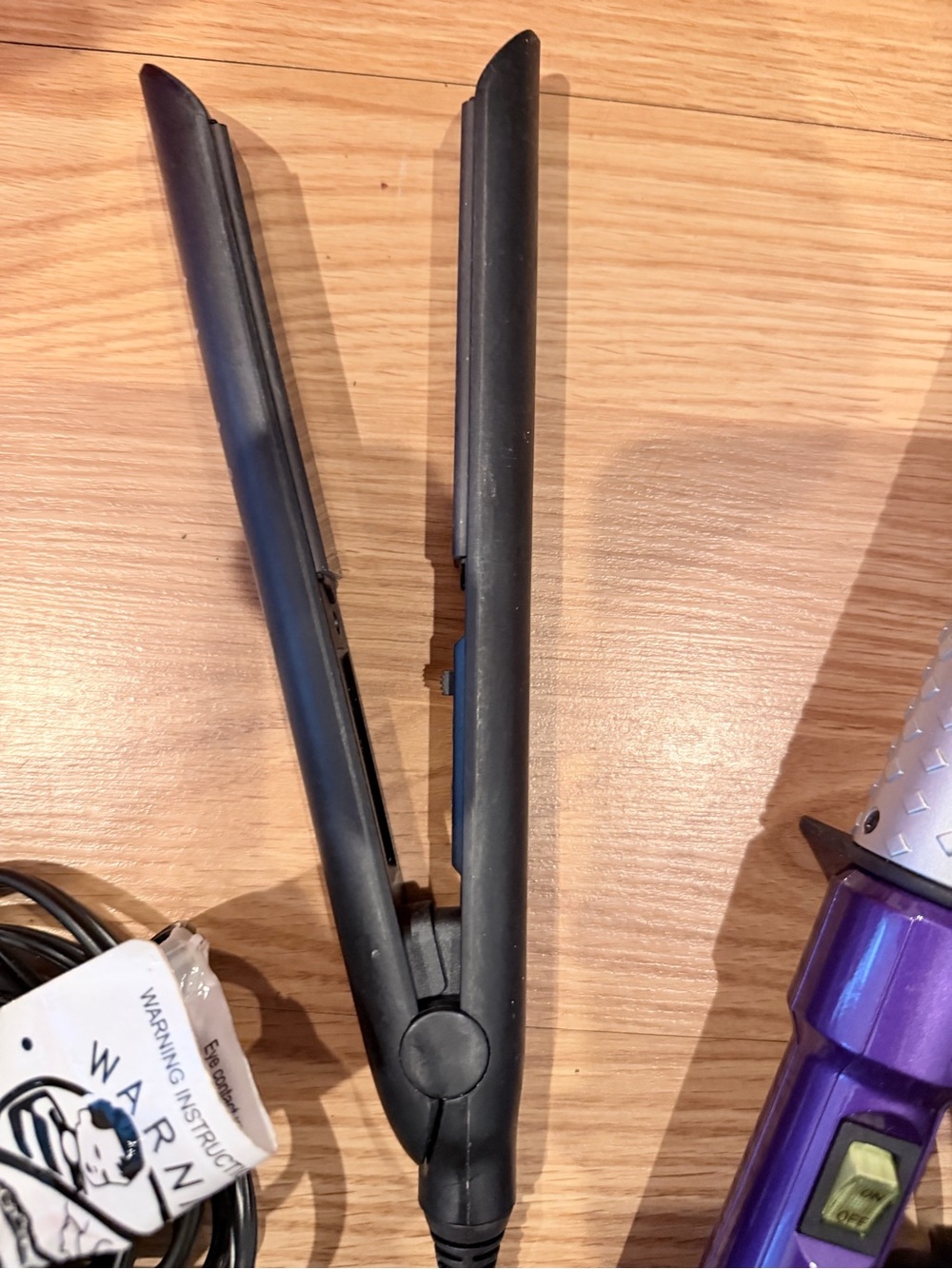 Adagio Black Hair Straightener Flat Iron - Professional Styling Tool